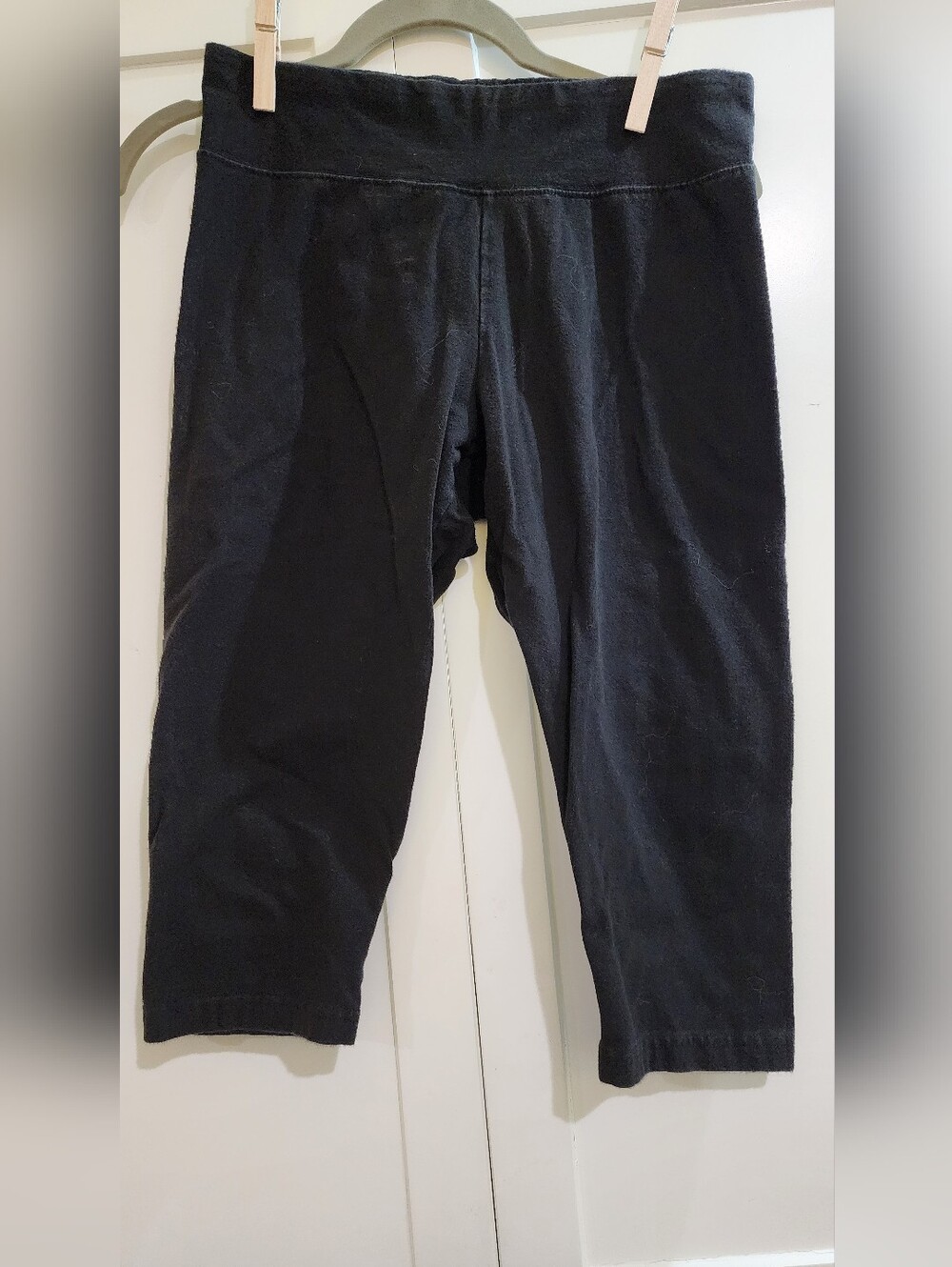Black Cropped Leggings